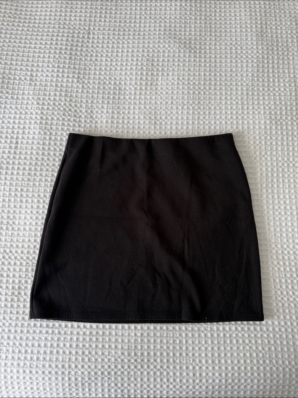 H&M Black Mini Skirt - Clean Straight Cut
